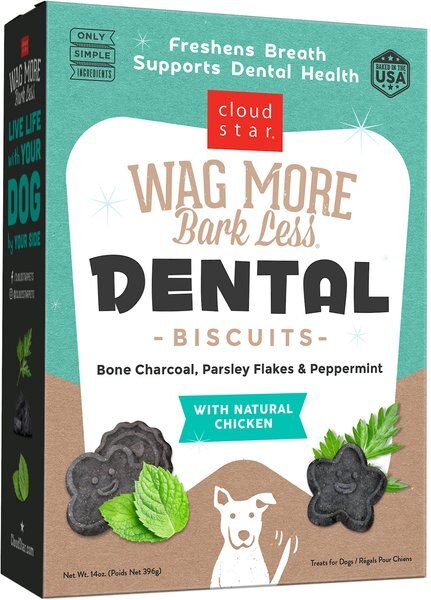 Cloud Star Wag More Bark Less Dental Chicken， Charcoal， Parsley， Mint Dog Crunchy Treats， 14-oz bag