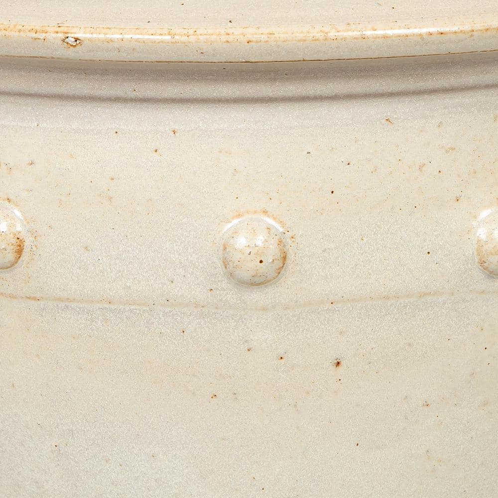 Paddock Home and Garden 11.5 in. Hobnail Matte White Clay Pot 527359