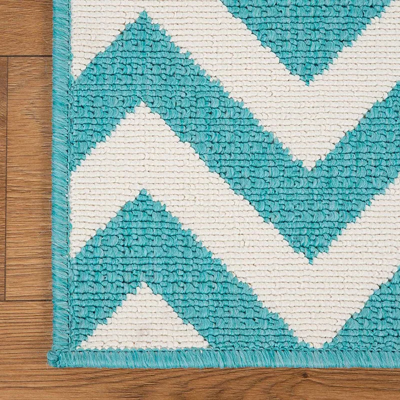 Superior Poipu Modern Chevron Indoor/Outdoor Area Rug