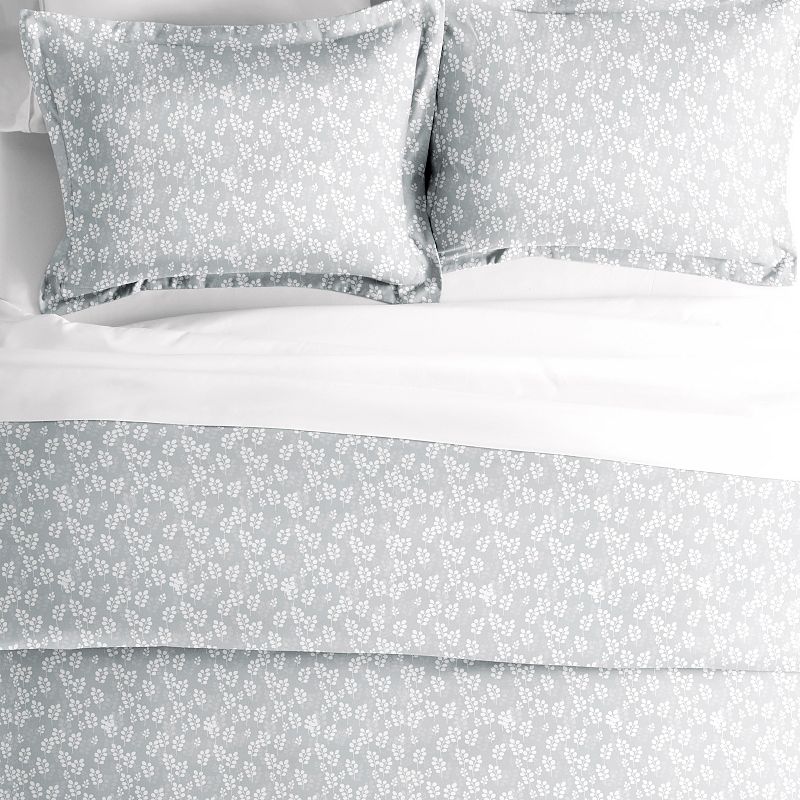 Urban Loft's Classic Essential Patterns Duvet Cover Bed Set with Shams