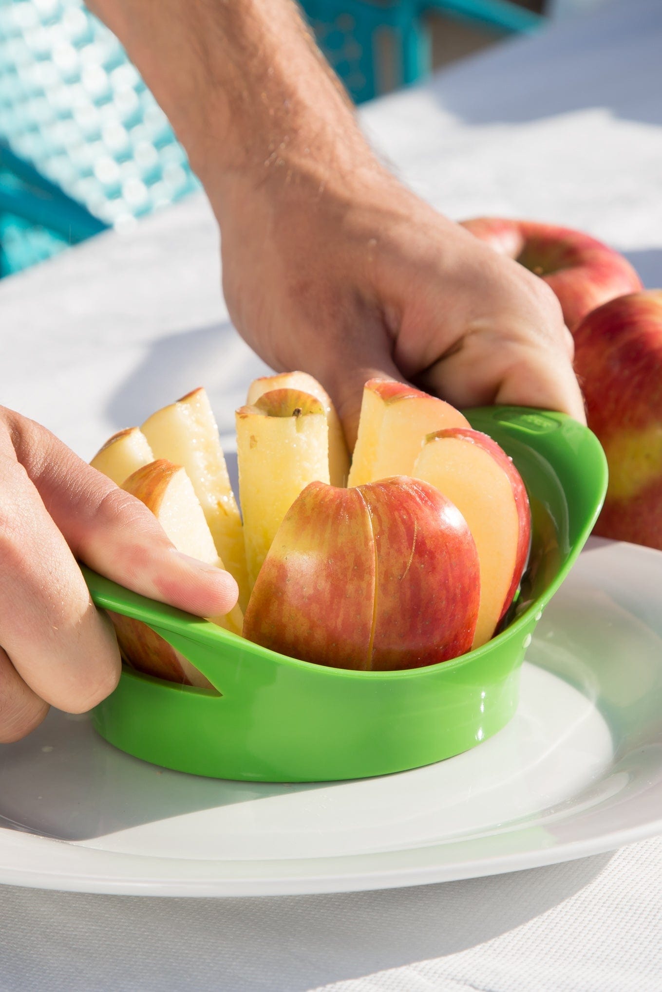 Apple Divider - Cutter, Corer and Slicer, Green