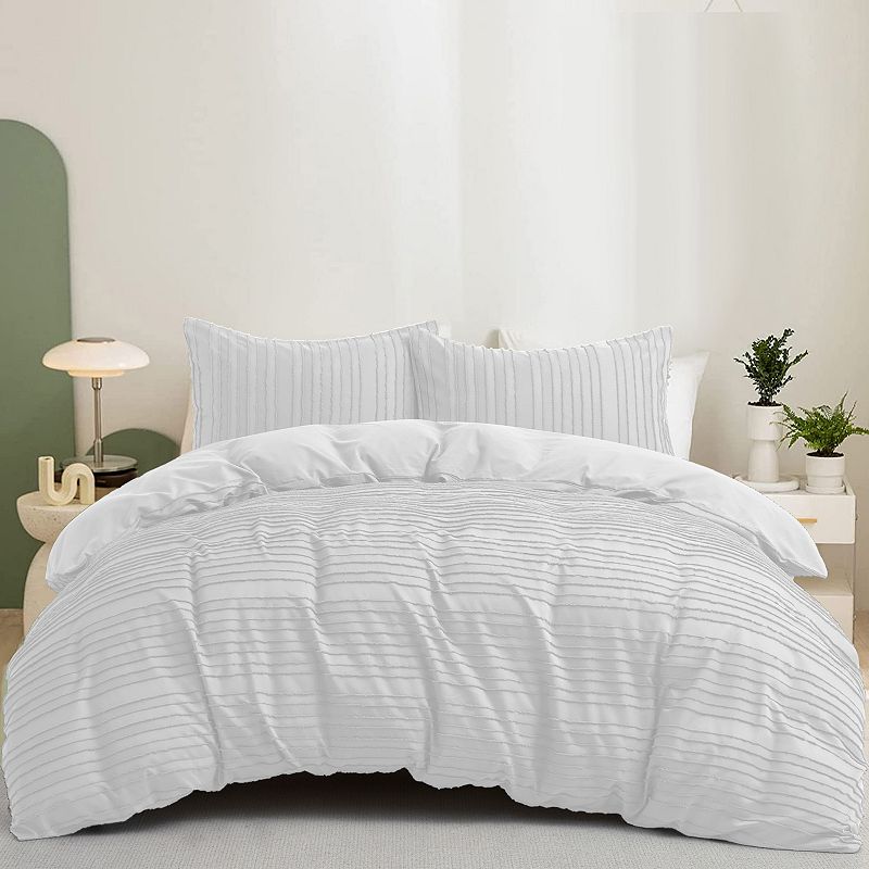 Unikome Ultra Soft Striped Quilted Clipped Duvet Cover Set