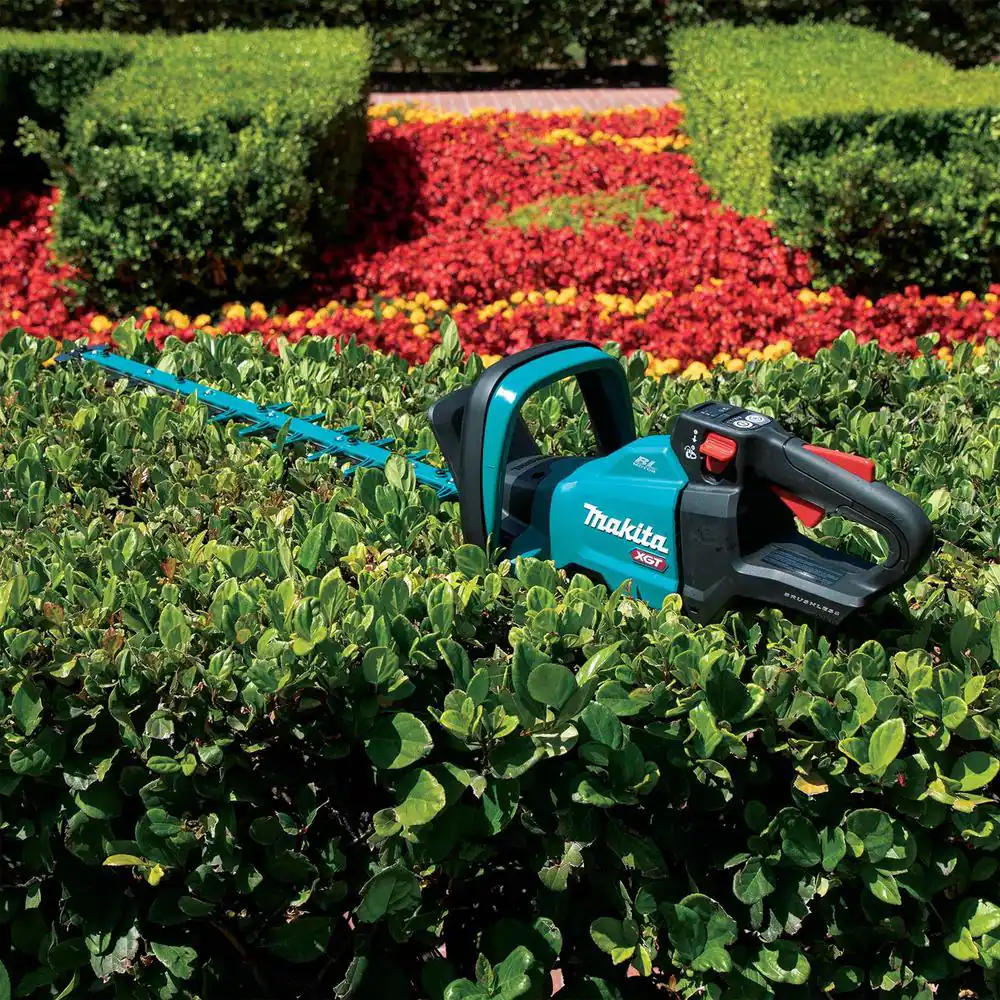 Makita GHU02Z 40V max XGT Brushless Cordless 24 in. Hedge Trimmer (Tool Only)