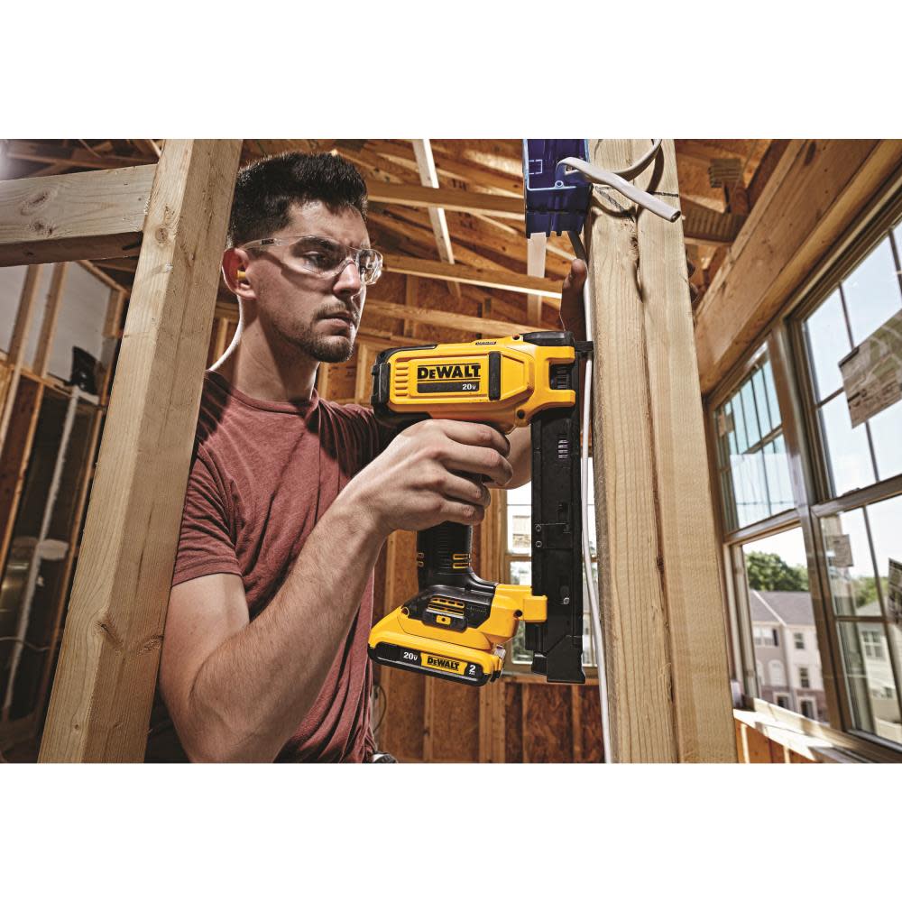 20V MAX* Cordless Cable Stapler Kit ;