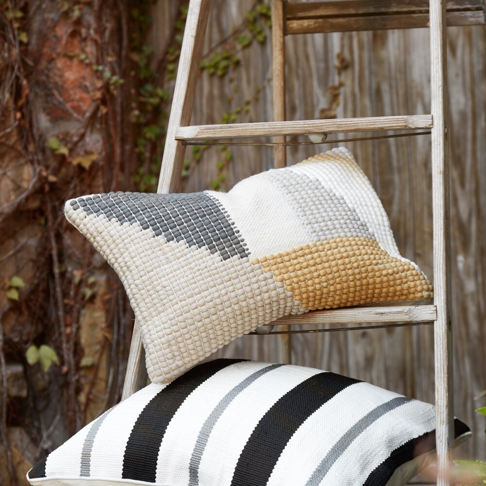 Indoor/ Outdoor Beige Geometric 13 x 21 Pillow Cover