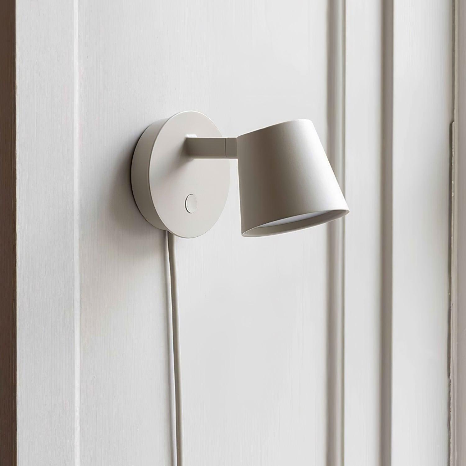 Tip Plug-In Wall Lamp