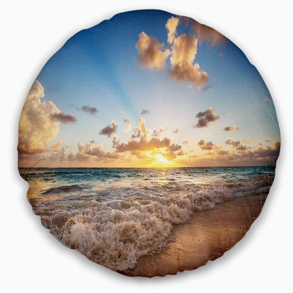 Designart 'Sunrise on Beach of Caribbean Sea' Seashore Throw Pillow