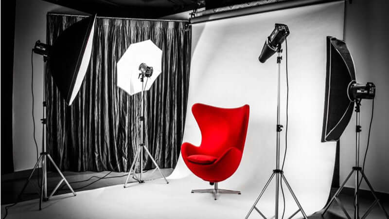 White Umbrella Continuous Lighting Photo Video Studio Kit With Soft Box Reflectors and Muslin Chromakey Backgrounds 1200W