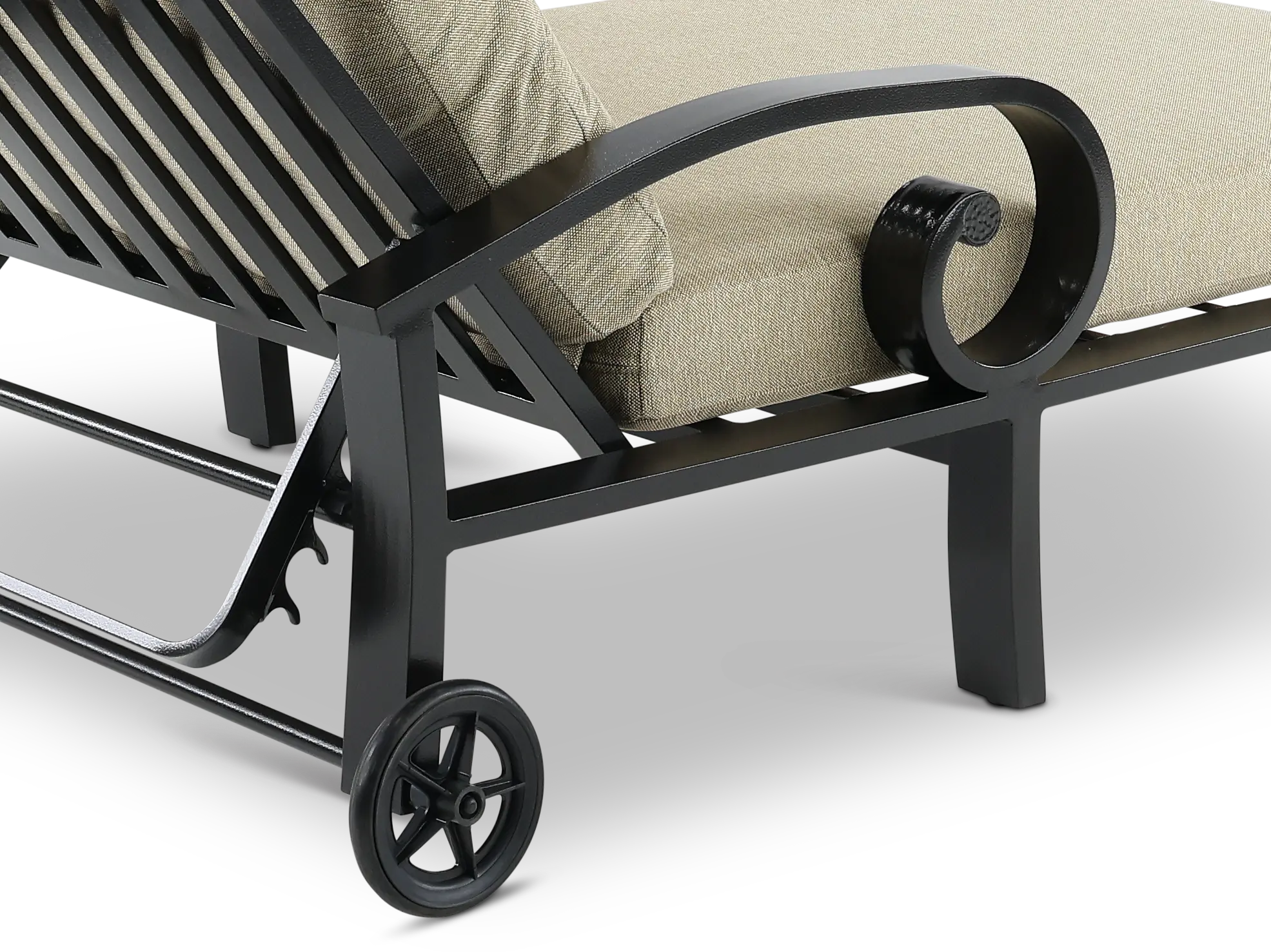 Avila Omber Patio Chaise