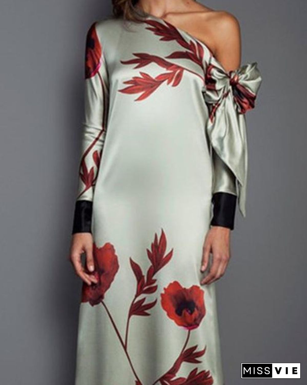 Slanted Shoulder Round Neck Long Sleeve Retro Printed Dress