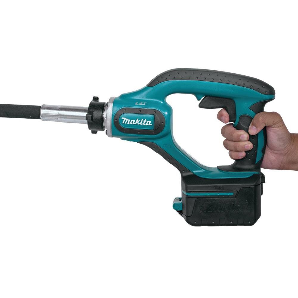 Makita 18V LXT Lithium-Ion Cordless 8 Ft. Concrete Vibrator Kit (5.0Ah) XRV02T from Makita