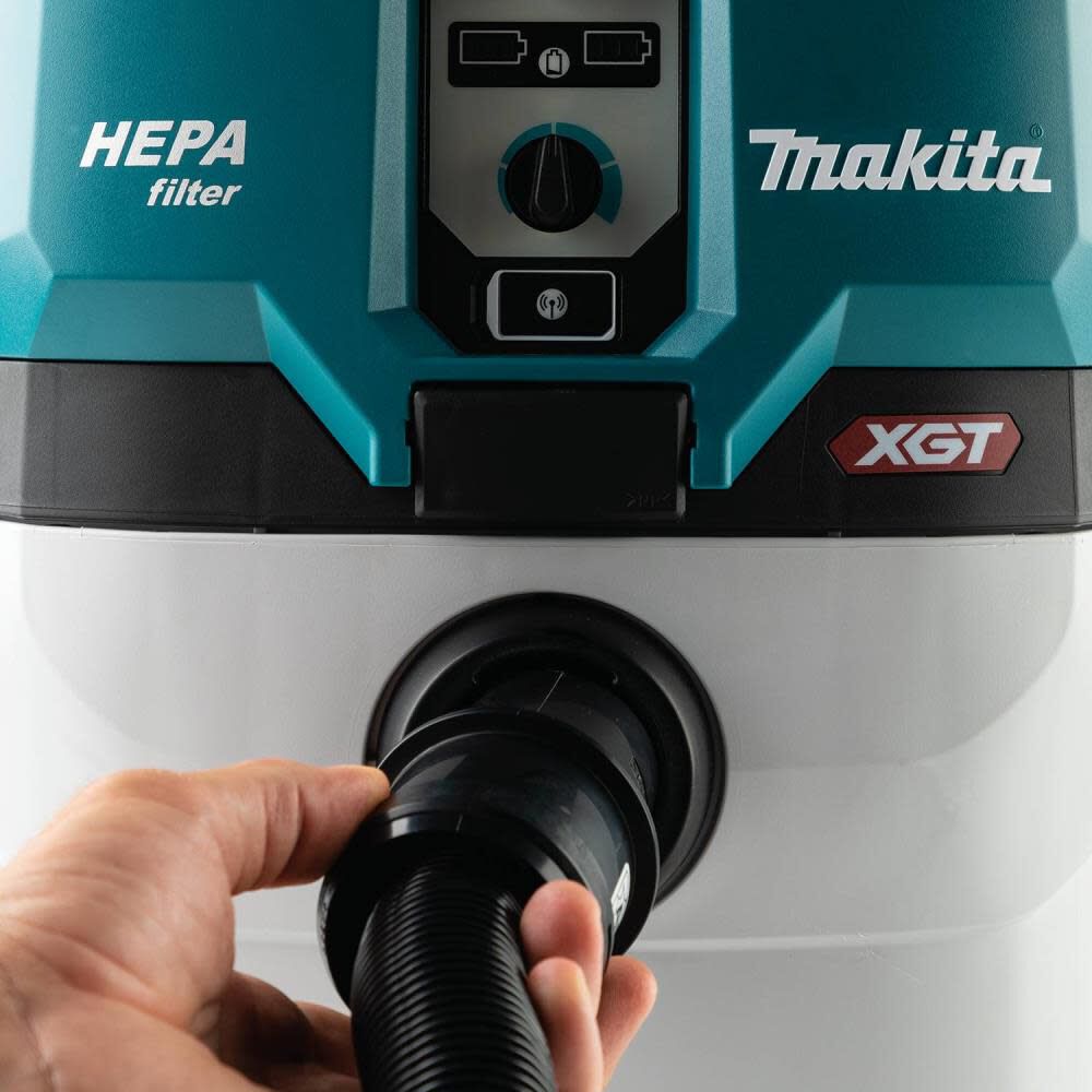 Makita 40V max XGT 4 Gallon HEPA Dry Dust Extractor Kit GCV04PMUX from Makita