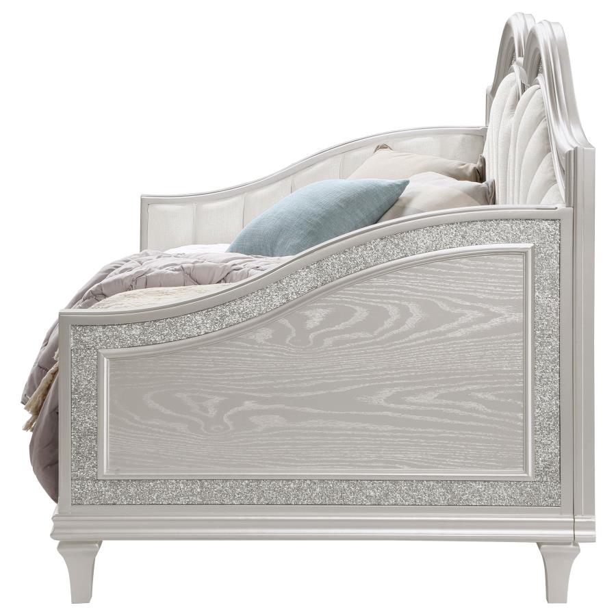 Evangeline Upholstered Twin Daybed with Faux Diamond Trim Silver and Ivory-360121