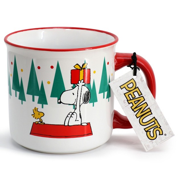 Peanuts Snoopy And Woodstock 4 Piece 21oz Stoneware Christmas Tree Mug Set In Red And Multi