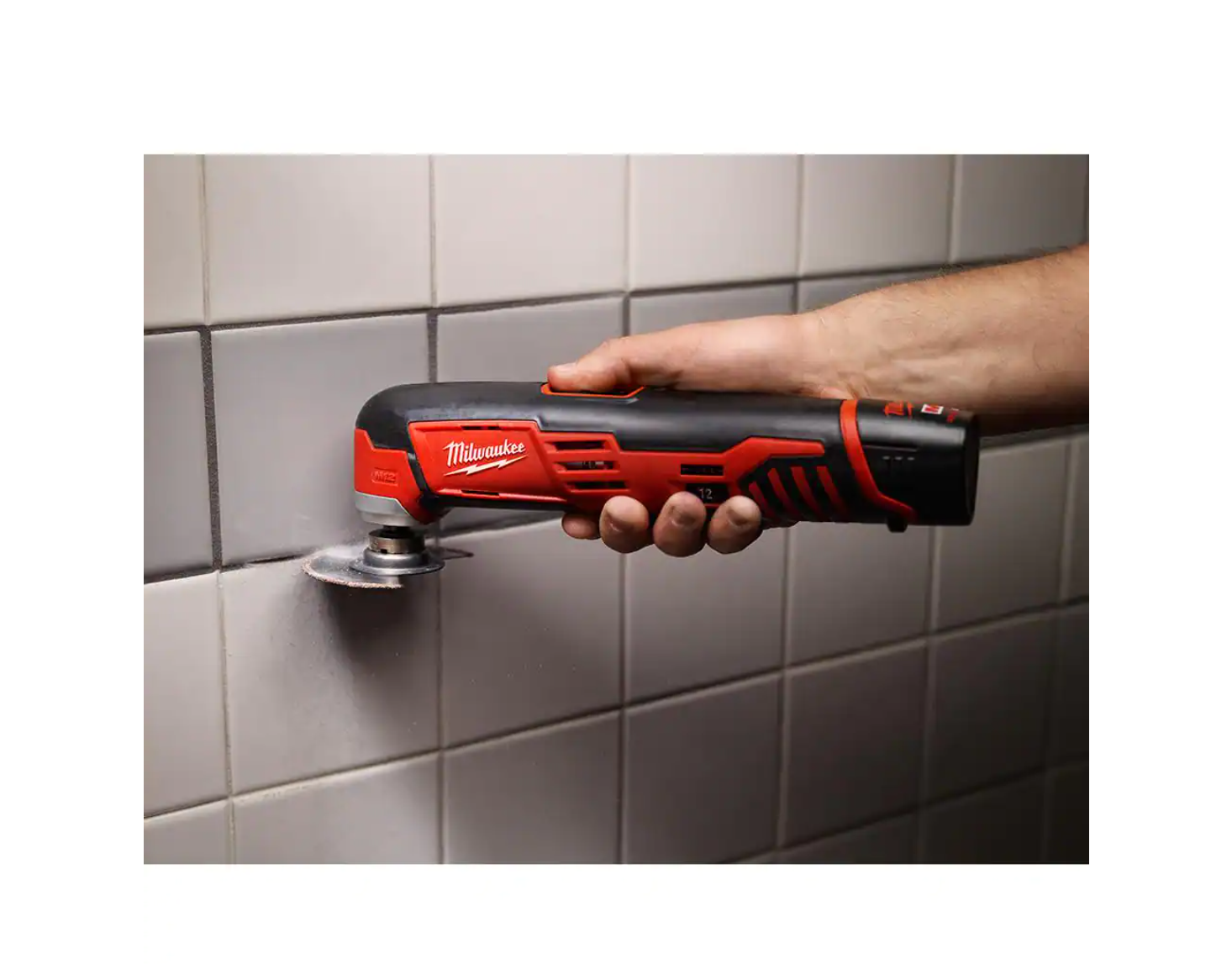 Milwaukee 2426-20 M12 12-Volt Lithium-Ion Cordless Oscillating Multi-Tool (Tool-Only)