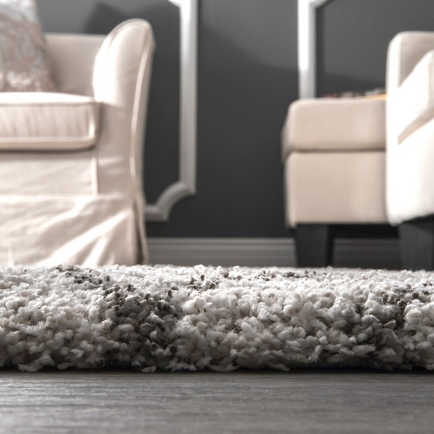 Nuloom Willette Diamond Shaggy Area Rug