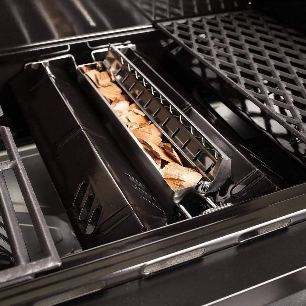 DynaGlo 5Burner Natural Gas Grill in Stainless Steel with TriVantage MultiFunctional Cooking System