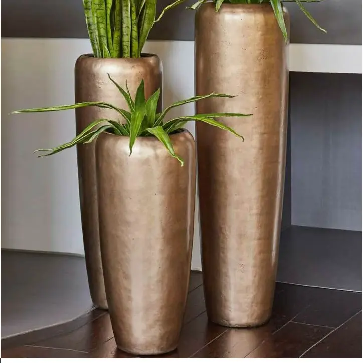 Honey Comb Design Gold Plated Metal Flower Vase Planter Medium Size Floor Planter At Wholesale Price Garden and Home Use