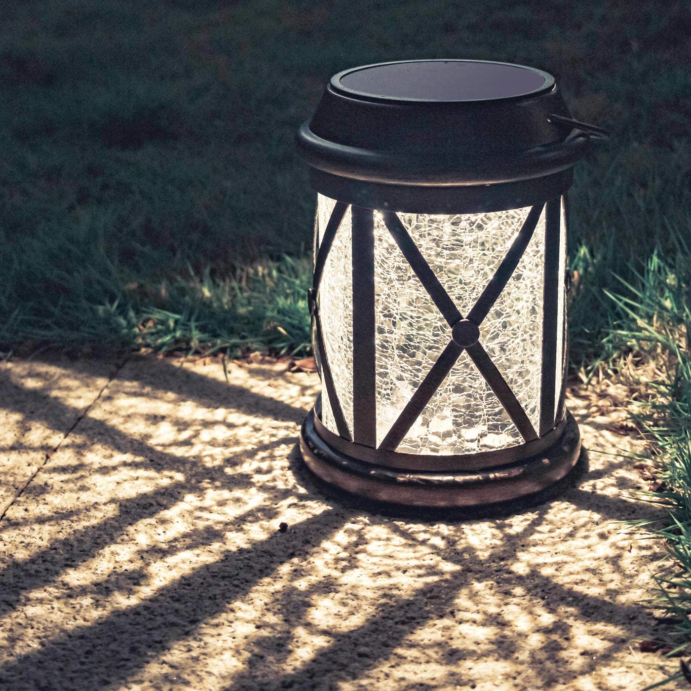 Solar Hanging Lantern， Outdoor Lighting Decorative Light  - Crack in The Glass