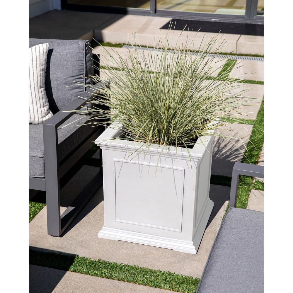 Veradek Brixton Series 20 in. Cube White Plastic Planter BXVCB20W