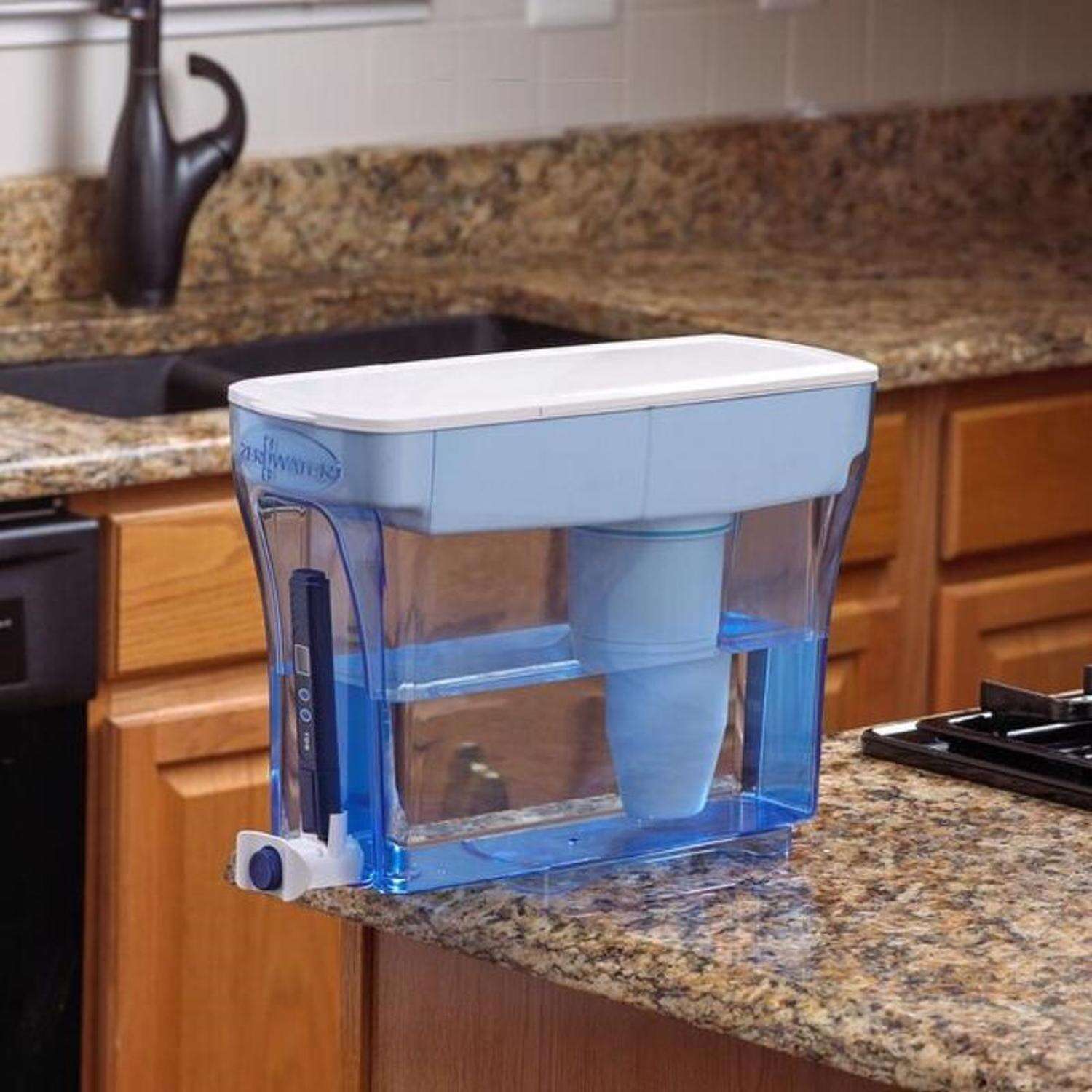 ZeroWater Ready-Pour 30 cups Blue Water Filtration Dispenser