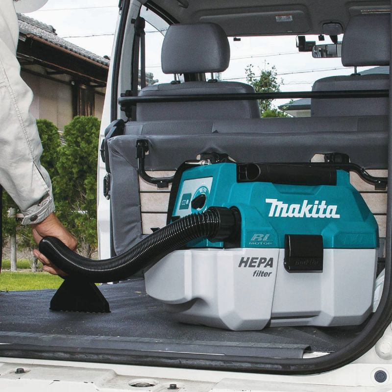 Makita 18V 2 Gal. Cordless Wet Dry Vacuum