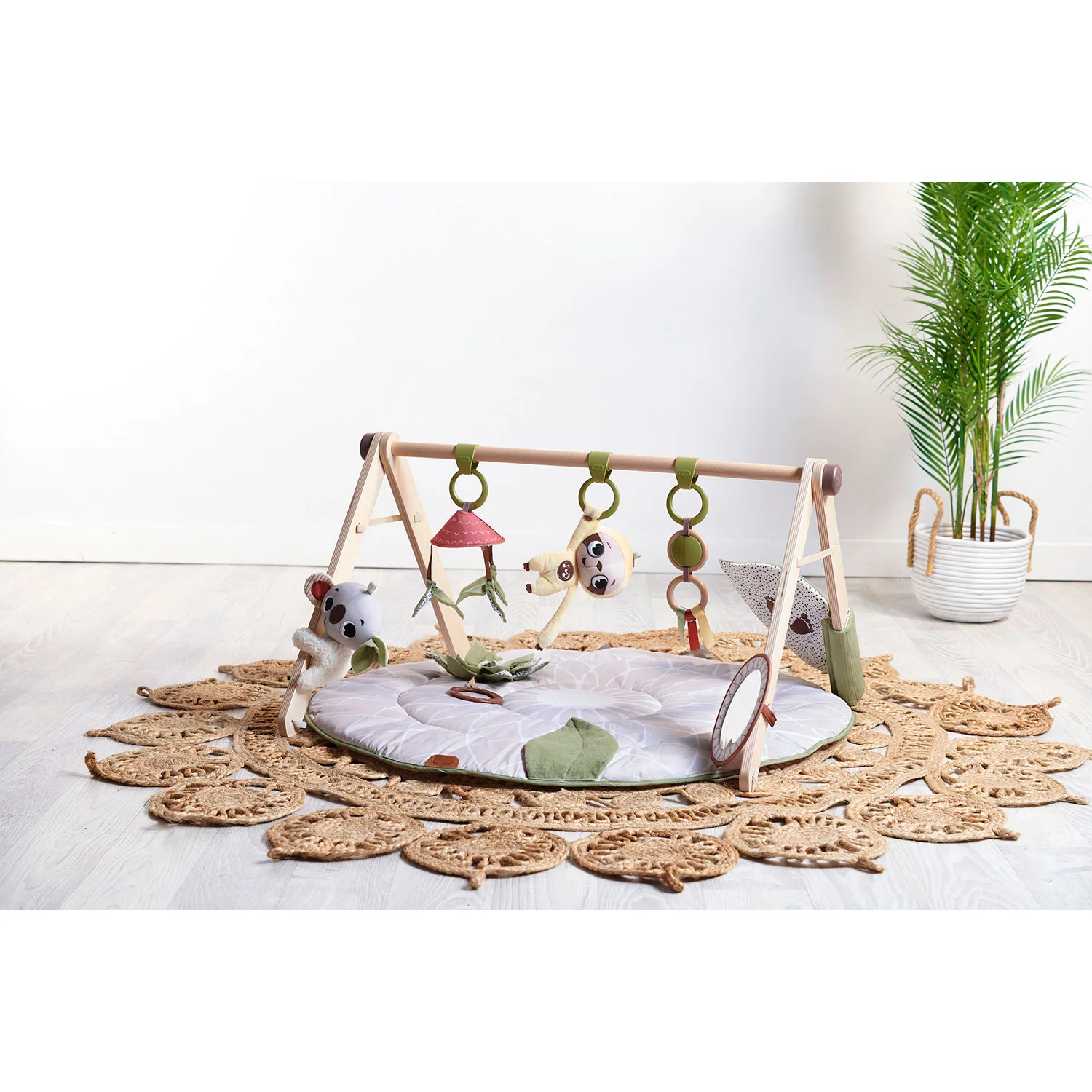 Tiny Love Boho Chic Gymini with Mirror and Detachable Toys， Developmental Gym and Playmat for Babies， Newborns， and Infants