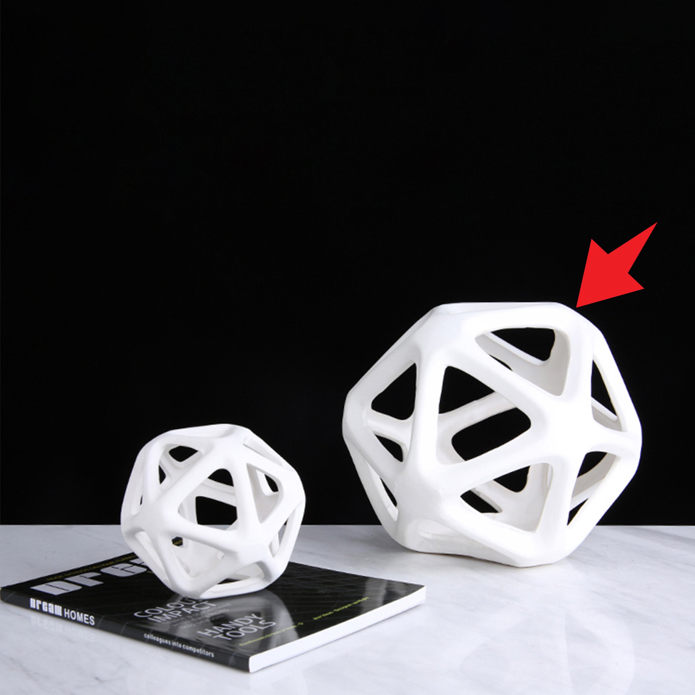 White Geometric Ceramic Ball Decoration-A Fa-D2114A