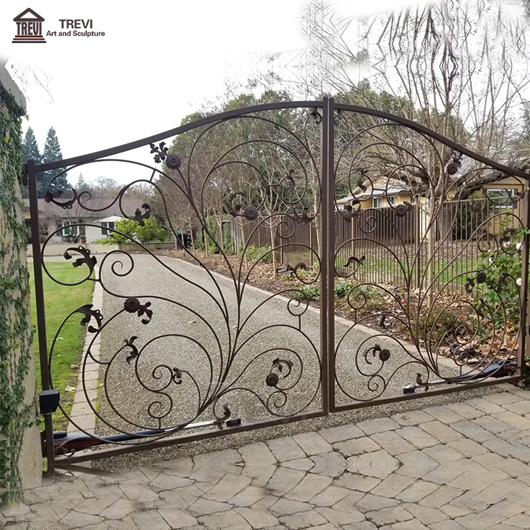 House Balcony Building Decorative Modern Wrought Iron Fence and Gates for Sale