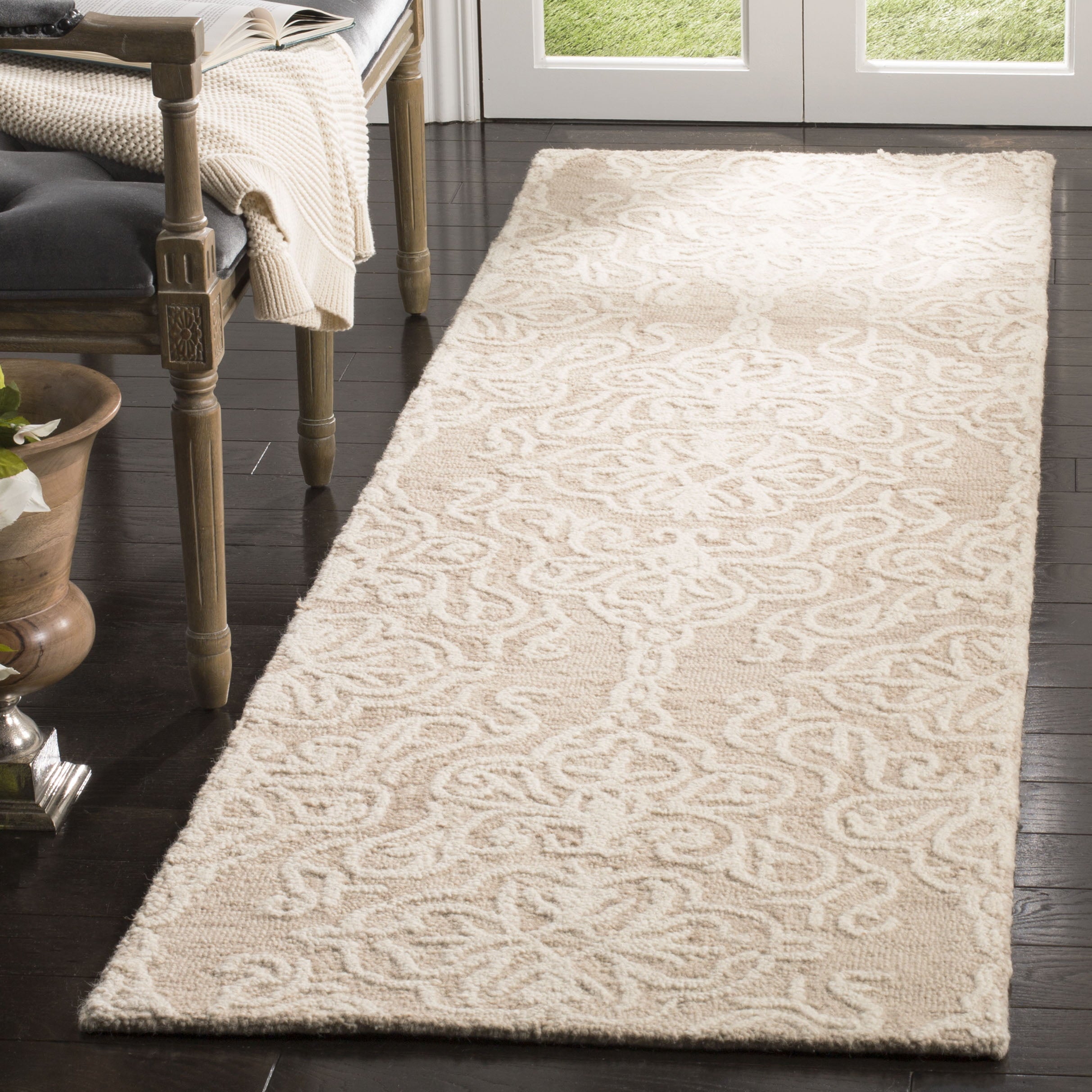 SAFAVIEH Blossom Winifred Geometric Wool Runner Rug, Beige/Ivory, 2'3