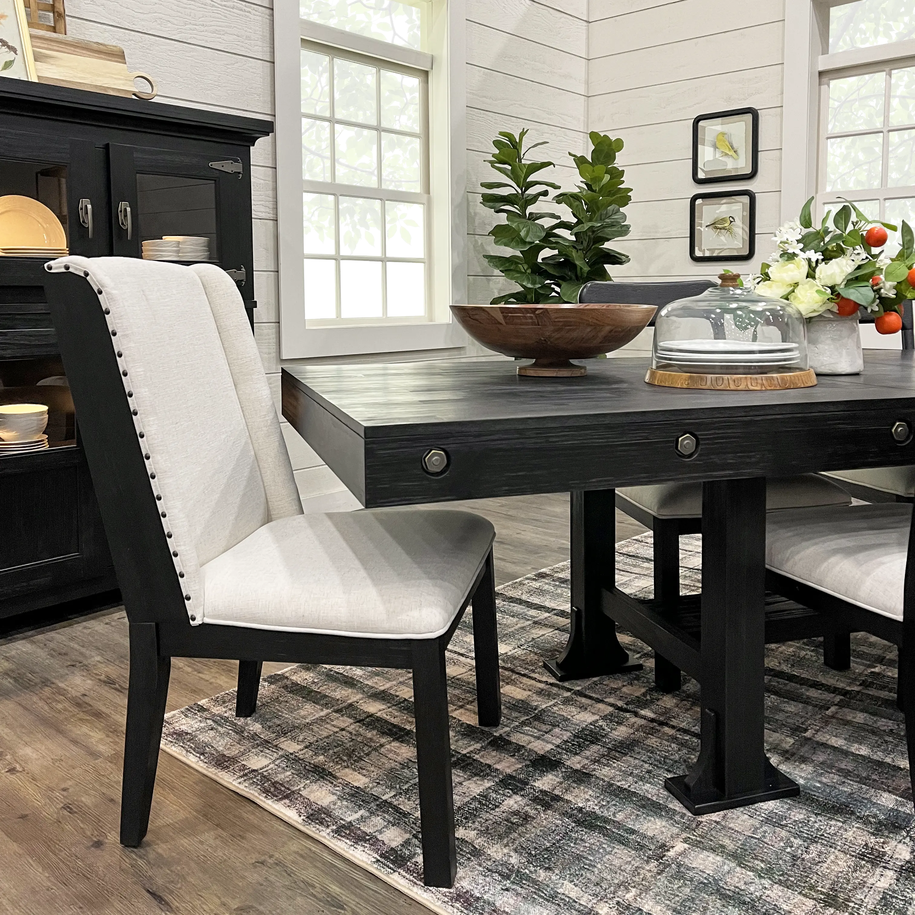 Sierra Black 7 Piece Dining Room Set