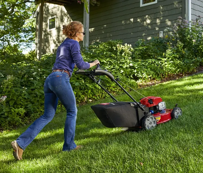 Toro 22 Inch Personal Pace All Wheel Drive Recycler Lawn Mower