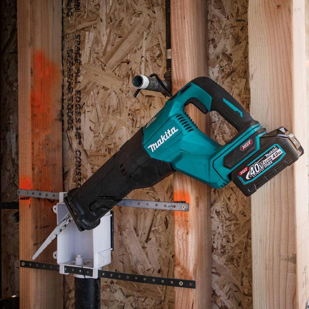 Makita 40V Max XGT Brushless Cordless Recipro Saw Kit (4.0Ah) GRJ01M1