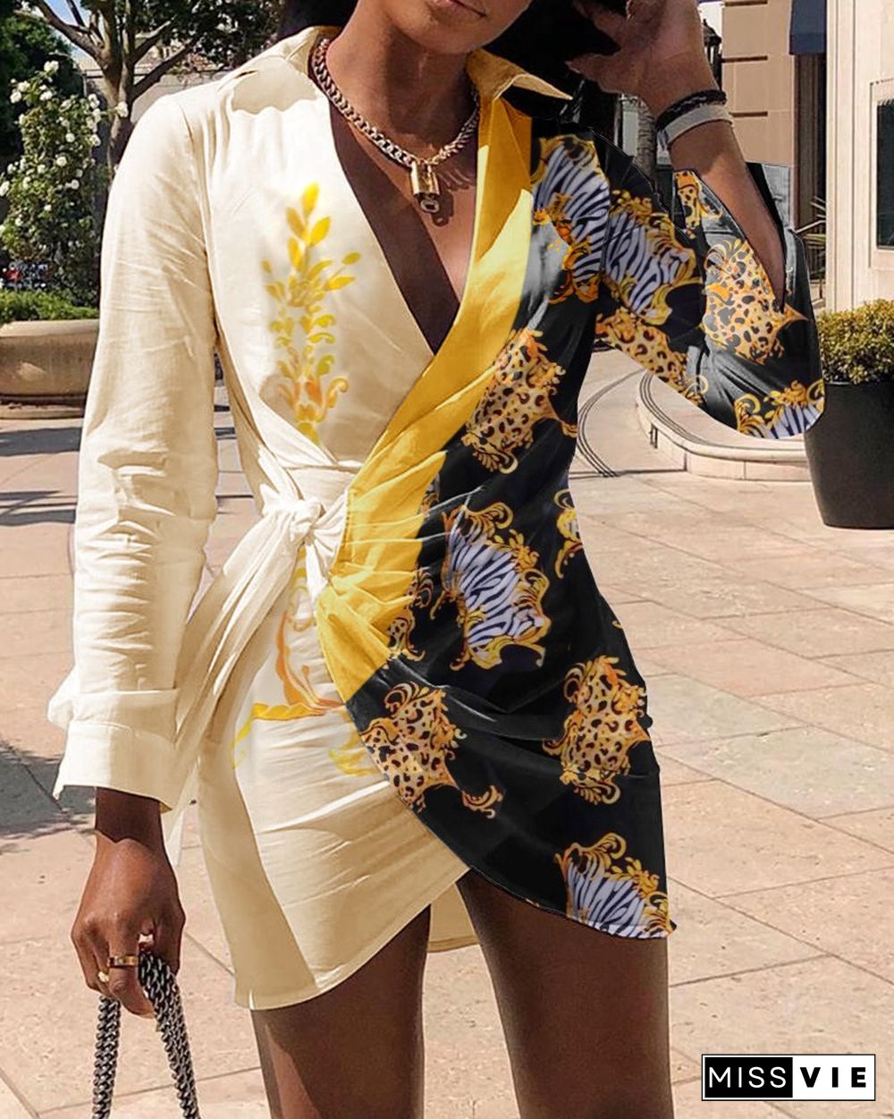 Long Sleeve Graphic Print Twist Shirt Dress