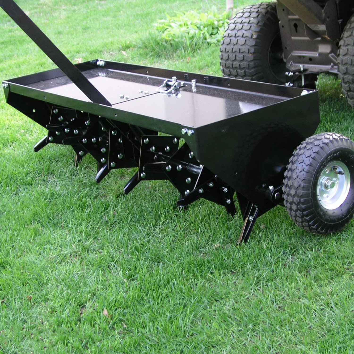 Yard Tuff AE-48T 48 in. Plug Aerator