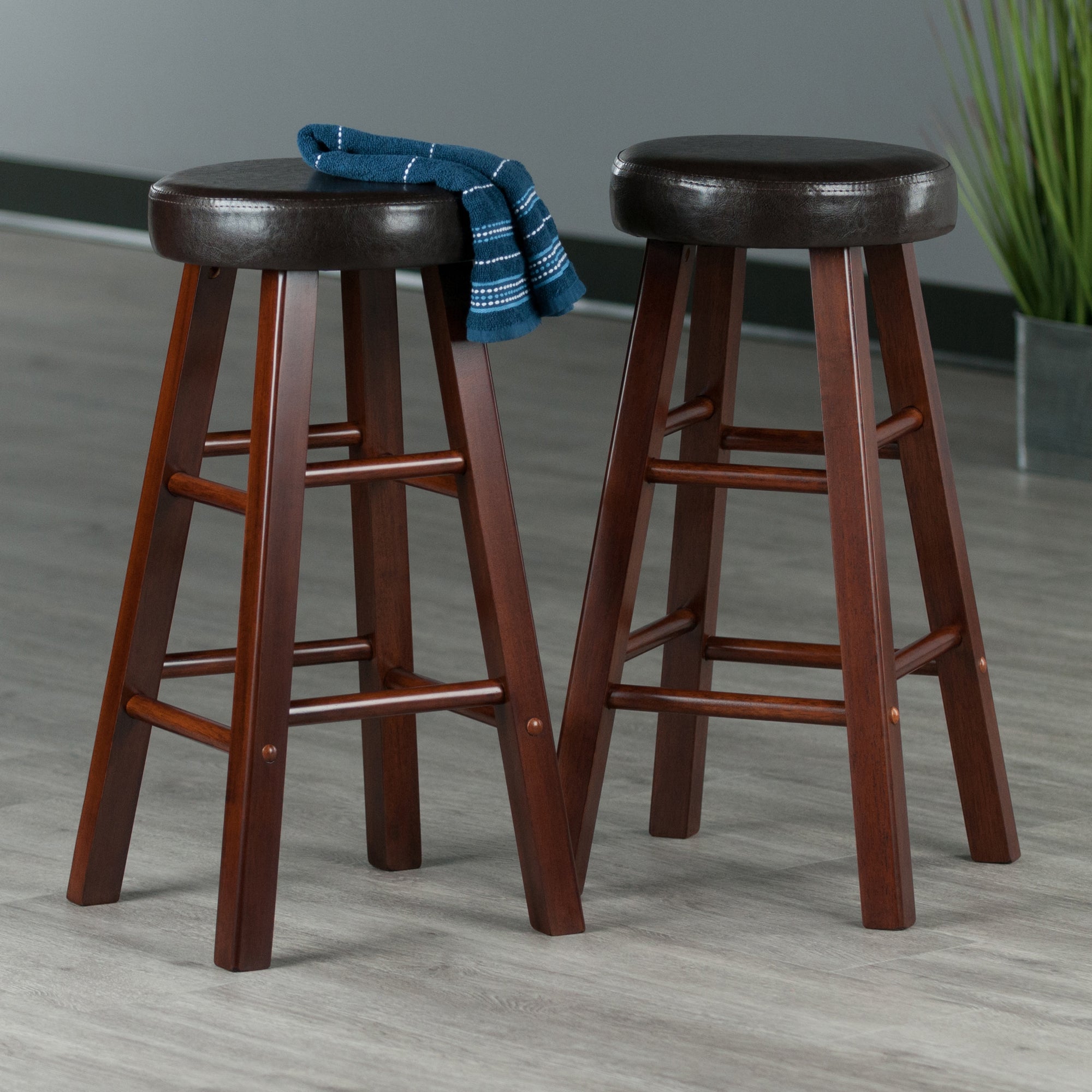 Maria Cushioned Counter Stool