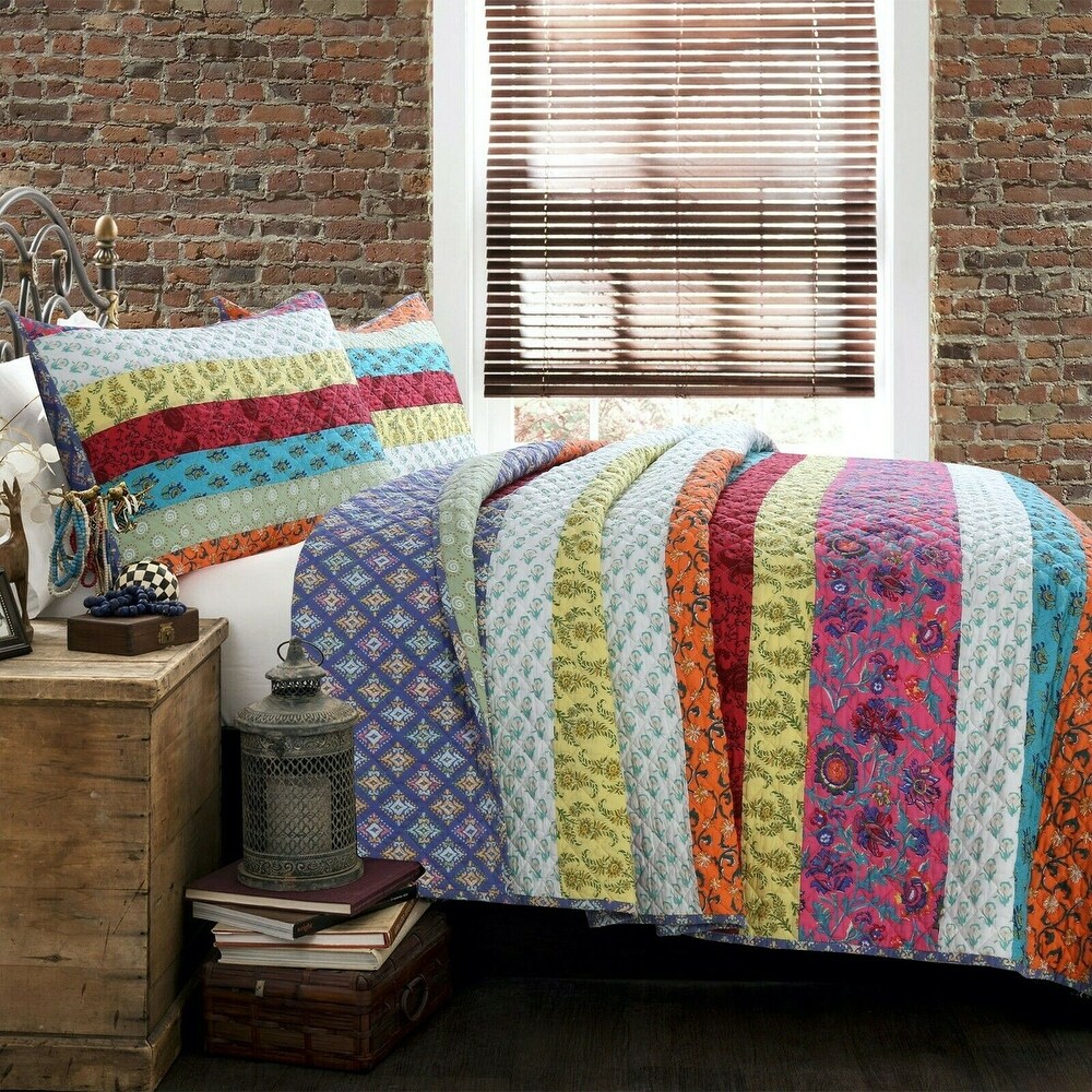 Cozy Line Kozlowski 3 Piece Rainbow Stripe Reversible Cotton Quilt Bedding Set