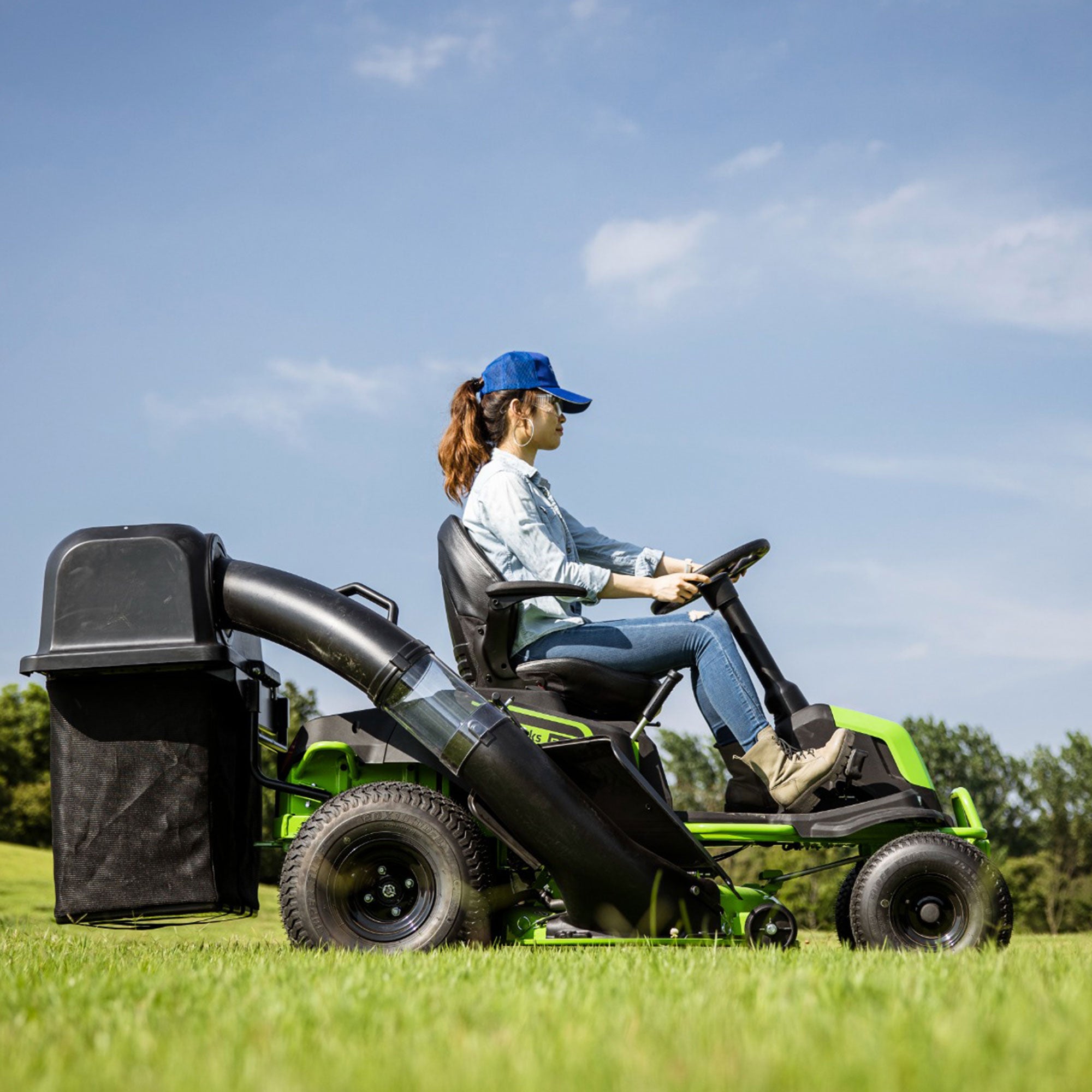 42-Inch Residential Riding Mower Bagger | Greenworks Tools