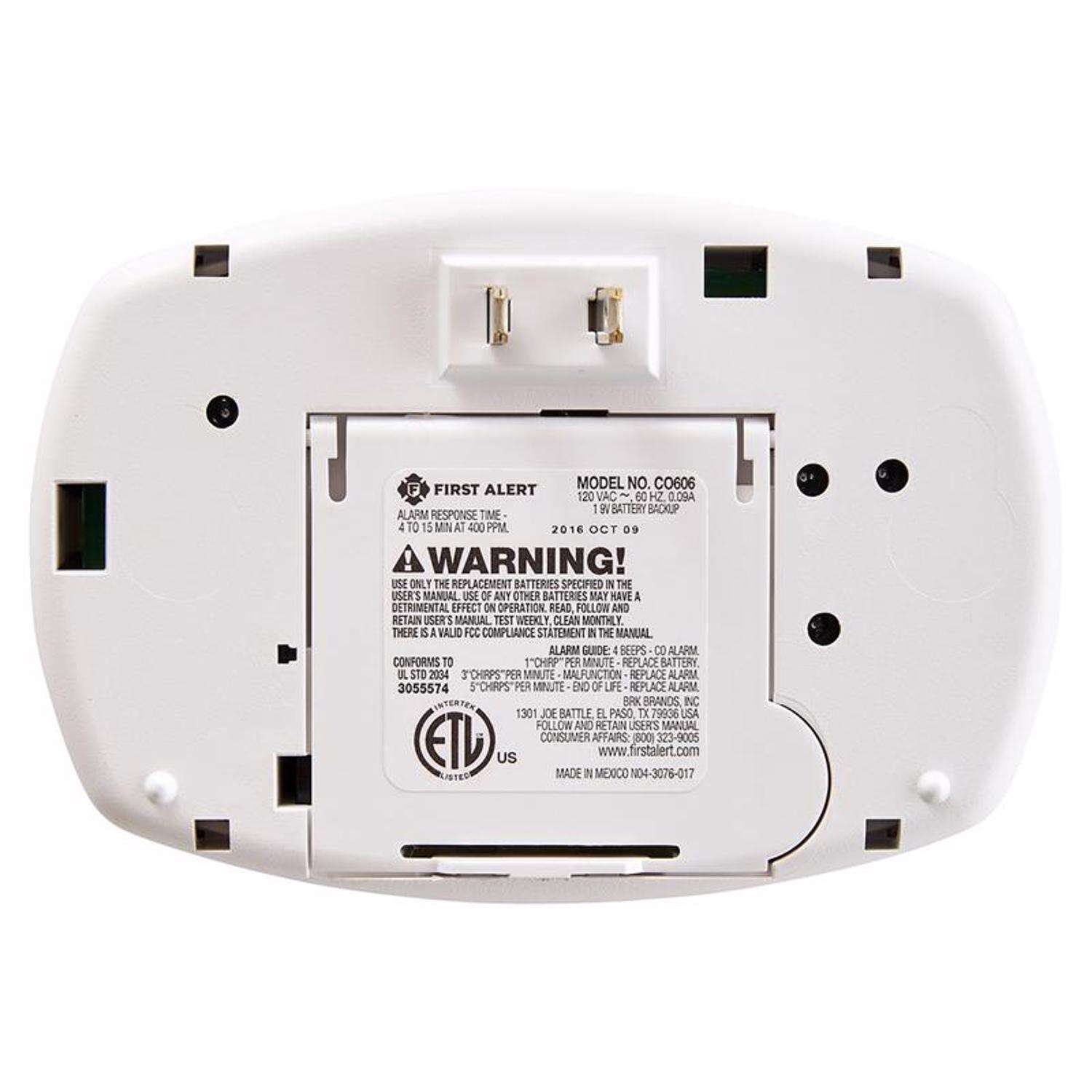 First Alert Plug-In w/Battery Back-up Electrochemical Carbon Monoxide Detector