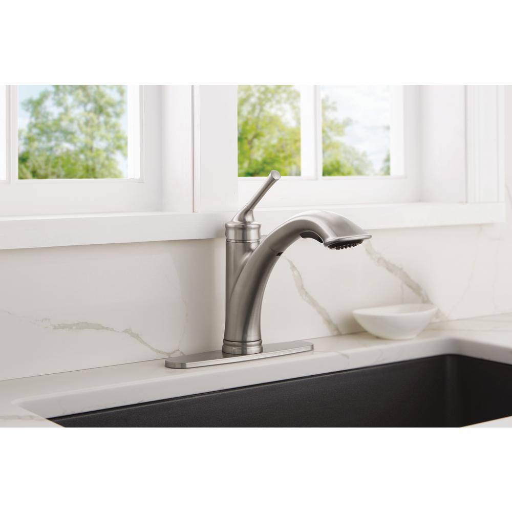 Glacier Bay Hemming Traditional Farm Single Handle Pull Out Sprayer Kitchen Faucet in Stainless Steel HDQFP3C0001SP