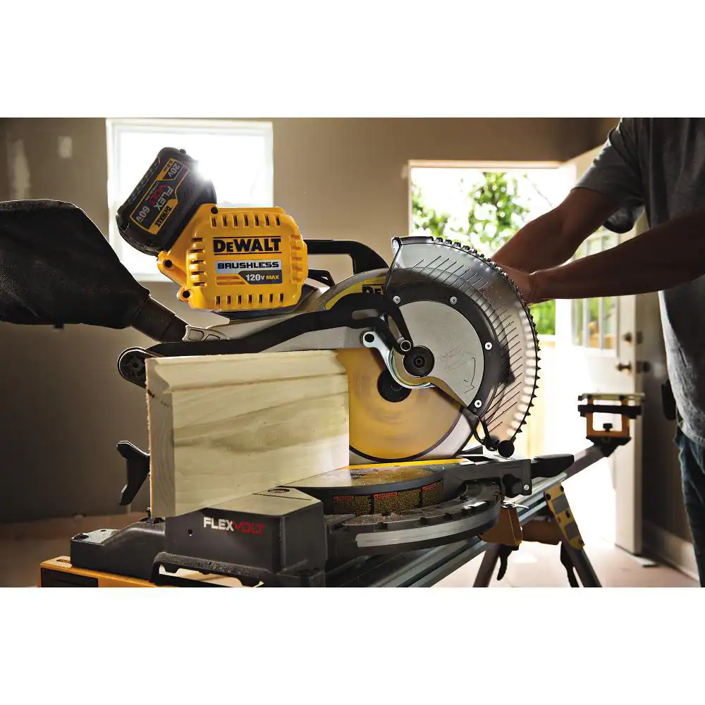 DEWALT DWAFV31260 FLEXVOLT 12 in. 60-Teeth Carbide-Tipped Miter Saw Blade