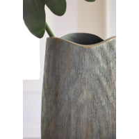 Iverly Vase