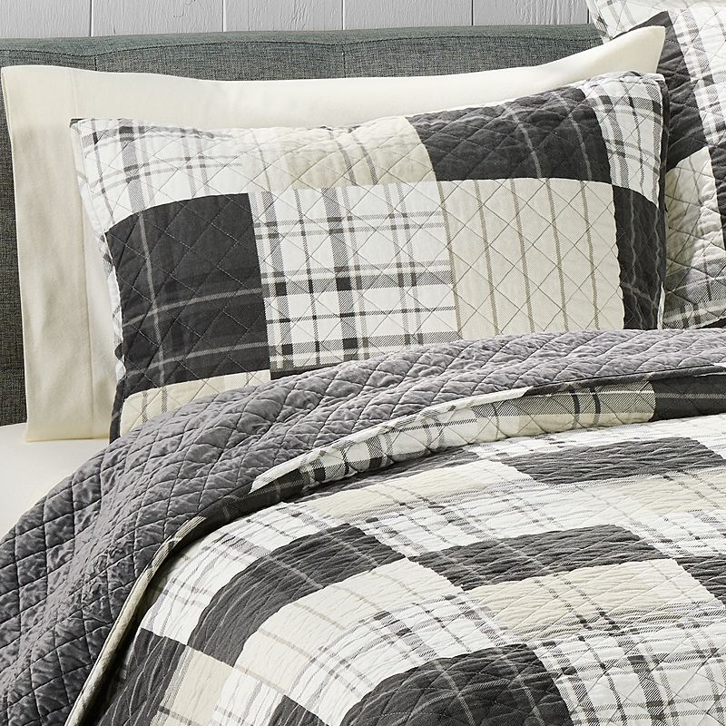 Cuddl Duds? Gray Patchwork Flannel Quilt Set