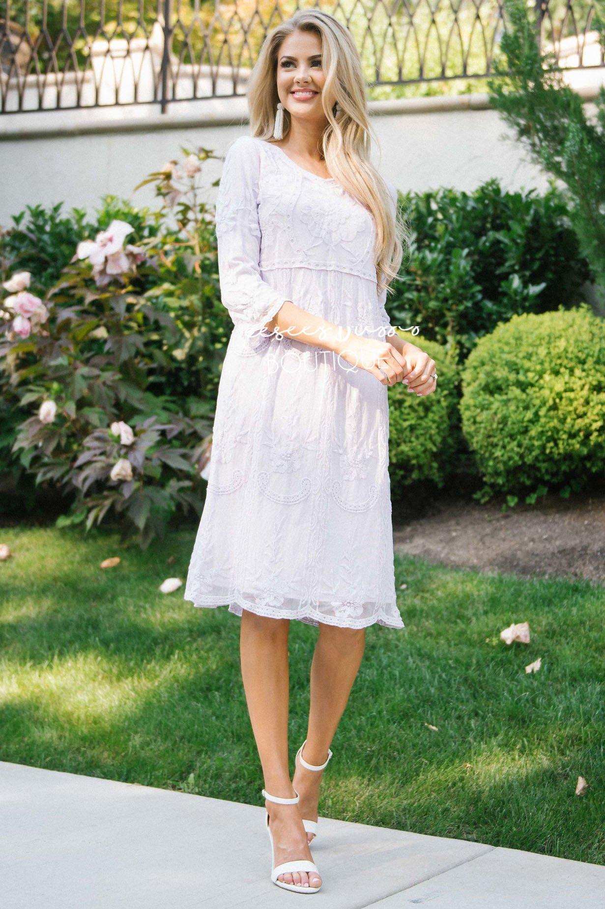 Day Dreamer Lace Dress in Lavender