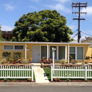 Weatherables Stratford 4 ft. H x 8 ft. W White Vinyl Picket Fence Panel Kit PWPI-1.5SC-4X8