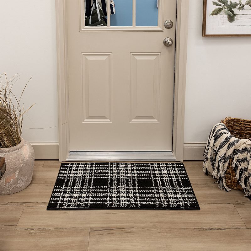 Sonoma Goods For Life® 30 in. x 43 in. Plaid Rug