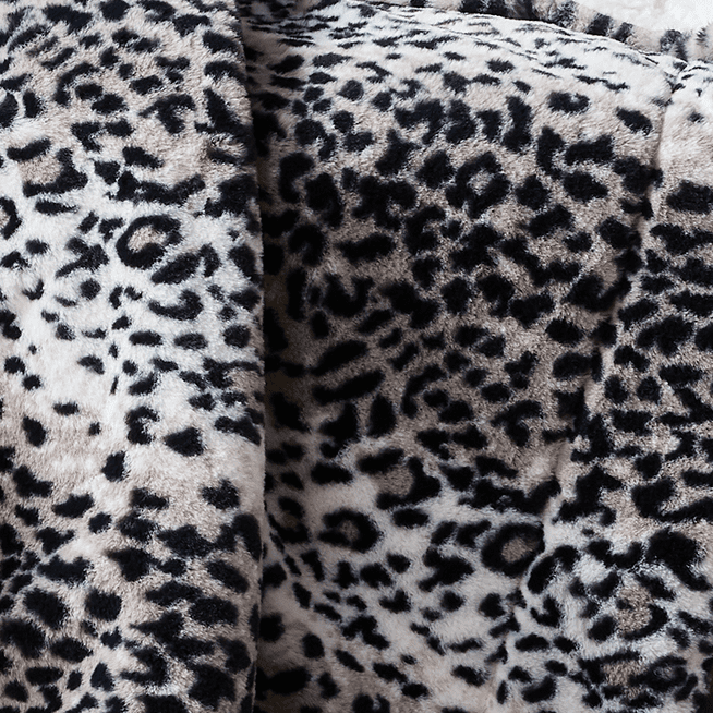 Better Homes and Gardens Leopard Gray Faux Fur and Sherpa Throw， Easy Wash， 50