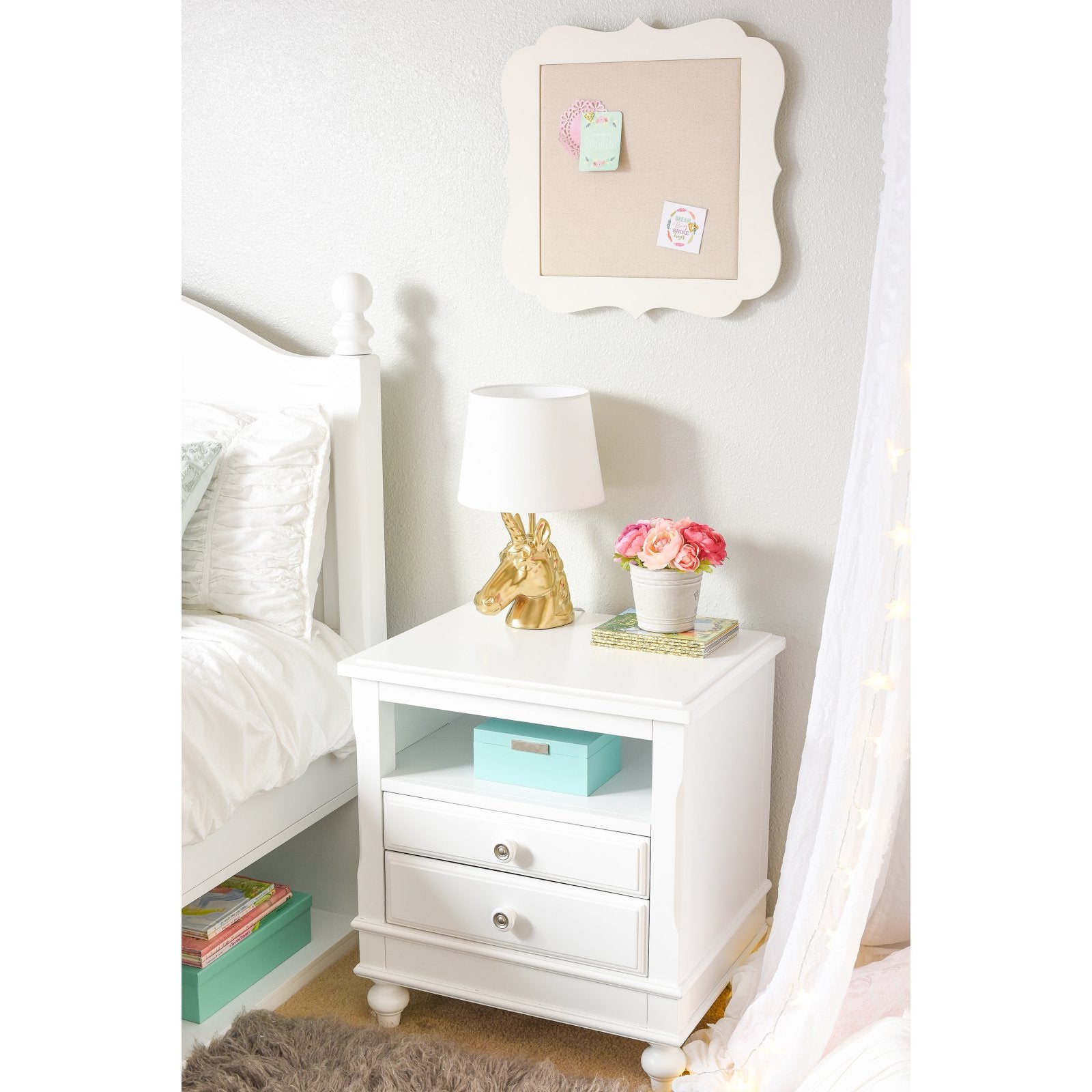 Hillsdale Kids and Teen Lake House Nightstand in White