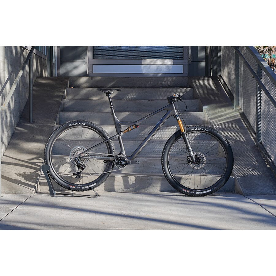 2023 Orbea OIZ M-PRO X0 AXS Transmission W/ Fox Factory DPS Shock