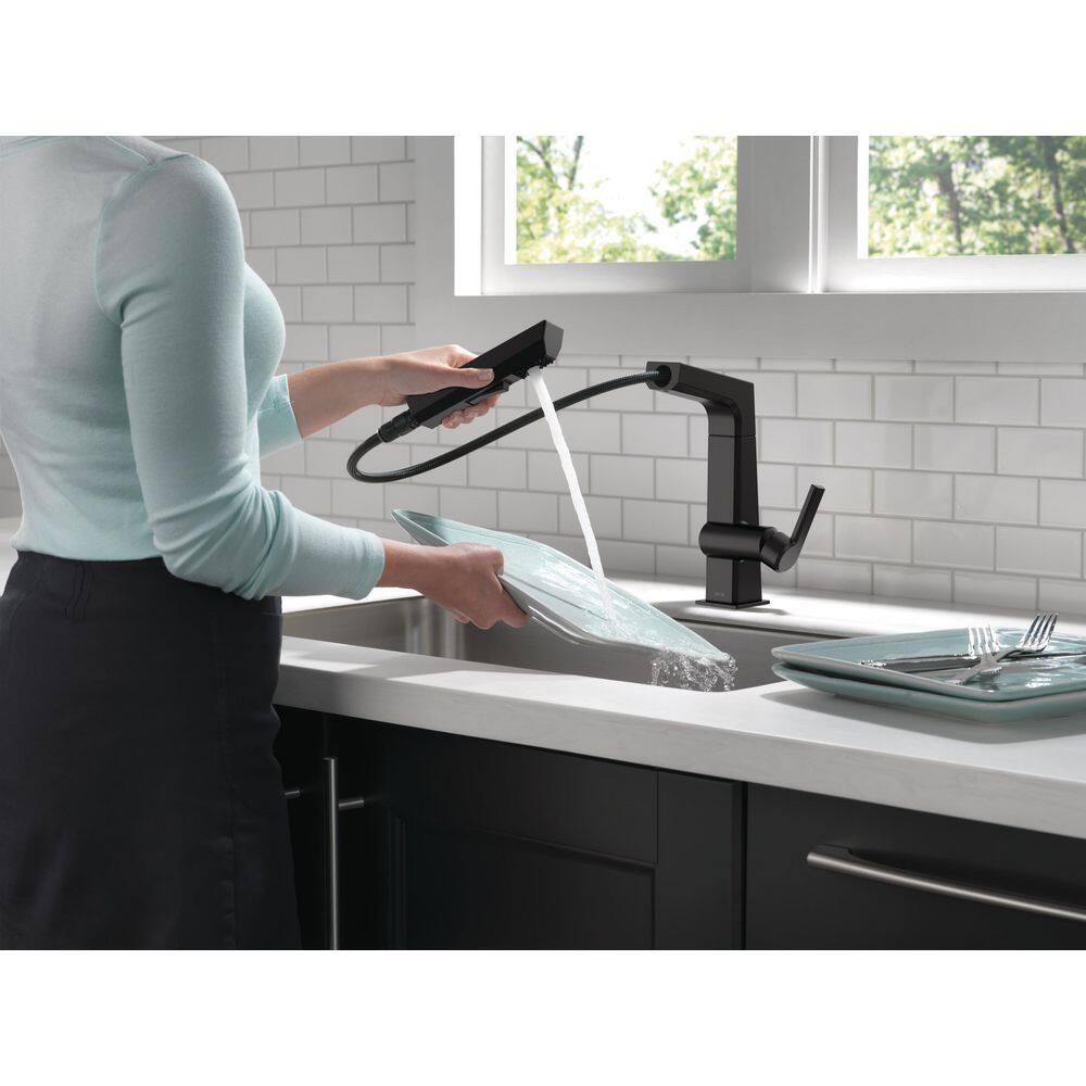 Delta Pivotal Single-Handle Pull-Out Sprayer Kitchen Faucet in Matte Black 4193-BL-DST